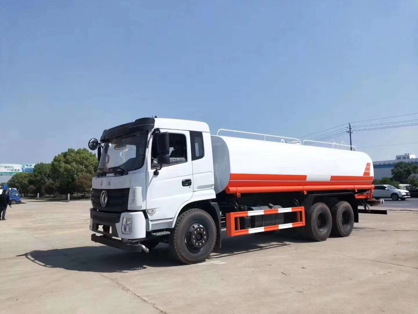 東風(fēng)D17|21噸灑水車(新款國六)