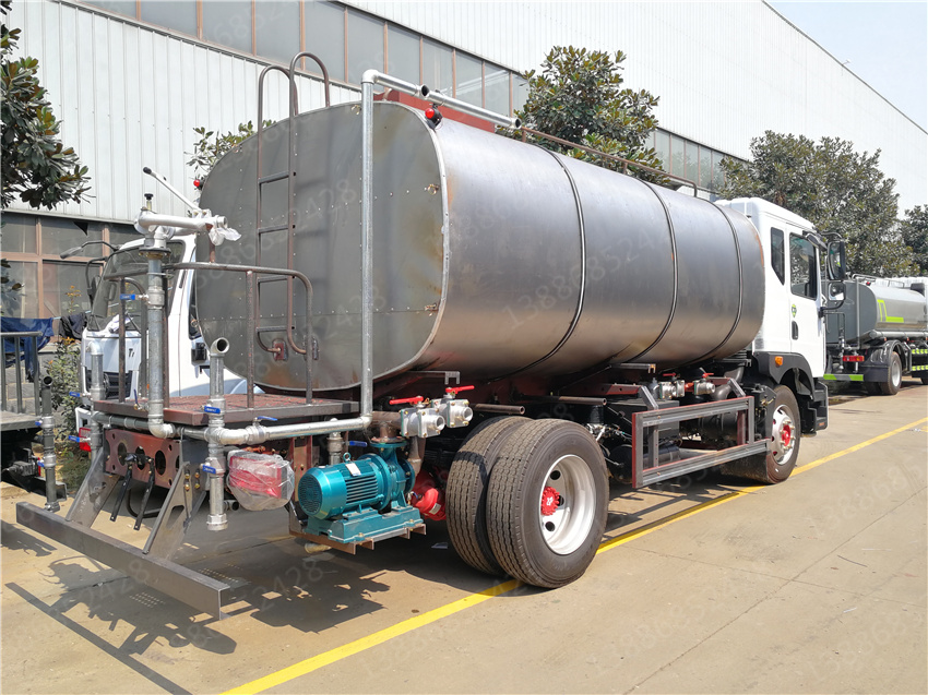 湖北盈通汽車湖南藍(lán)牌福田抑塵車
